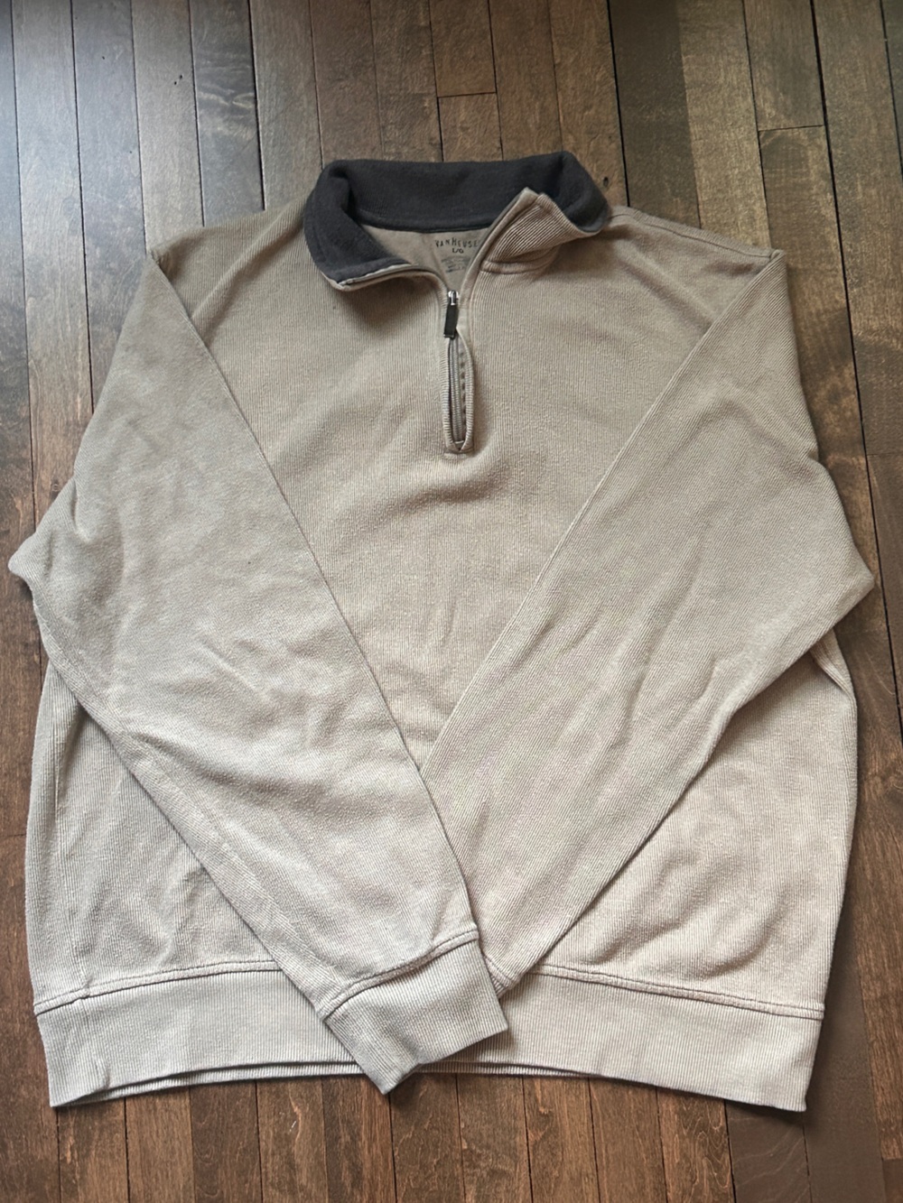 Van Heusen Taupe Pullover with Black Collar